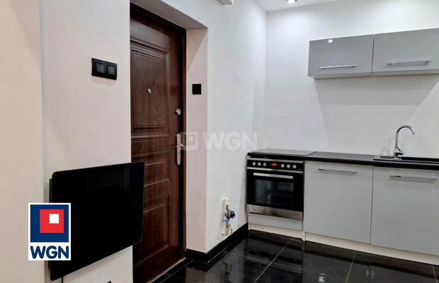 Nowa Sól, lokal mieszkalny, kawalerka, powierzchnia 24,11 m2, parter, sprzedam, cena 162 000 zł.  
  
  
Na sprzedaż kawalerka 