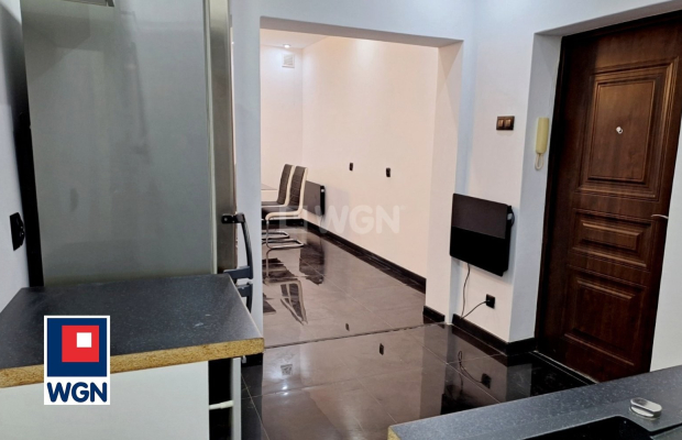 Nowa Sól, lokal mieszkalny, kawalerka, powierzchnia 24,11 m2, parter, sprzedam, cena 162 000 zł.  
  
  
Na sprzedaż kawalerka 