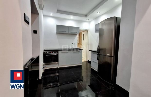 Nowa Sól, lokal mieszkalny, kawalerka, powierzchnia 24,11 m2, parter, sprzedam, cena 162 000 zł.  
  
  
Na sprzedaż kawalerka 