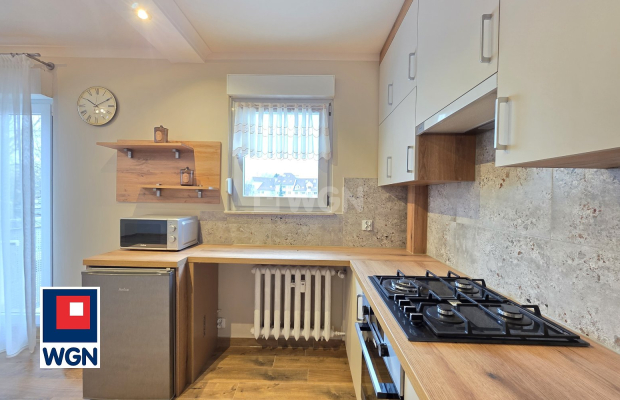 Zielona Góra, kawalerka, wynajmę, 33 m2, 2200 zł miesięcznie.  
  
Mieszkanie dostępne od zaraz.  
  
Do wynajęcia kawalerka zl