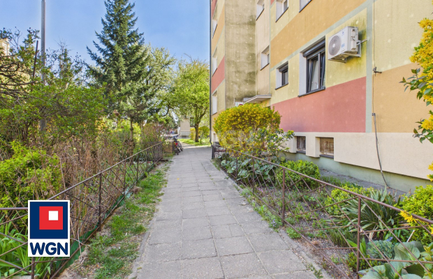 Nowa Sól, mieszkanie, kawalerka, 33 m2, sprzedam, 199 000 zł.  
  
Na sprzedaż jednopokojowe mieszkanie o powierzchni użytkowej