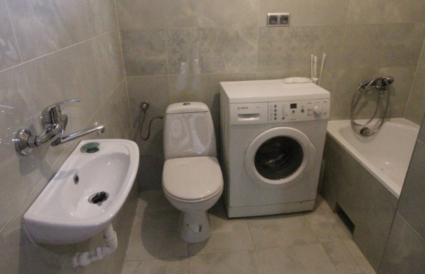 3pok, 48met, okolice Katowickiej PIWNICA/OGRÓD 400 m2 (Wrocław)