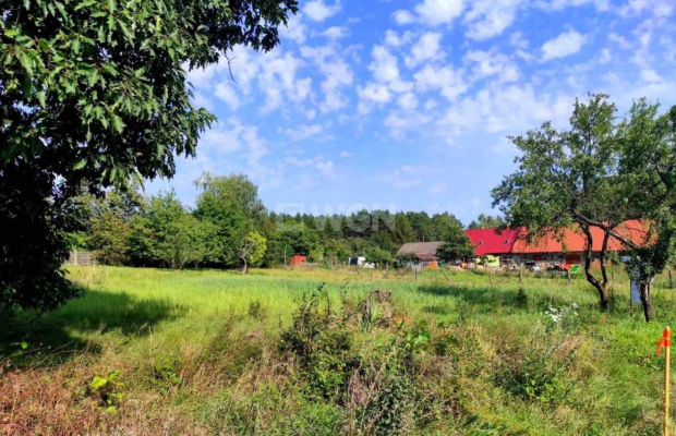 Jodłów, blisko jeziora, działka budowlana, 750 m2, cena 165 000 zł, sprzedam.  
  
Malowniczo położona działka budowlana w Jodł