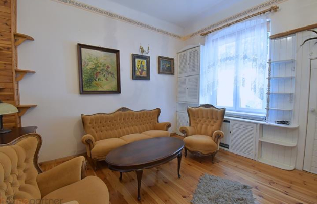 Klasyczna przedwojenna willa miejska ze schronem