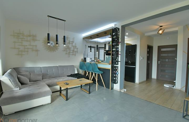 Nowoczesny dom z 2019 r. Chrząstawa Mała