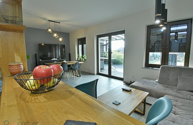 Nowoczesny dom z 2019 r. Chrząstawa Mała