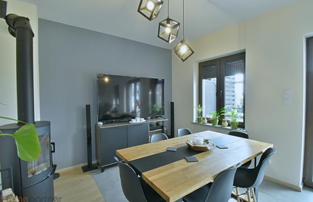 Nowoczesny dom z 2019 r. Chrząstawa Mała