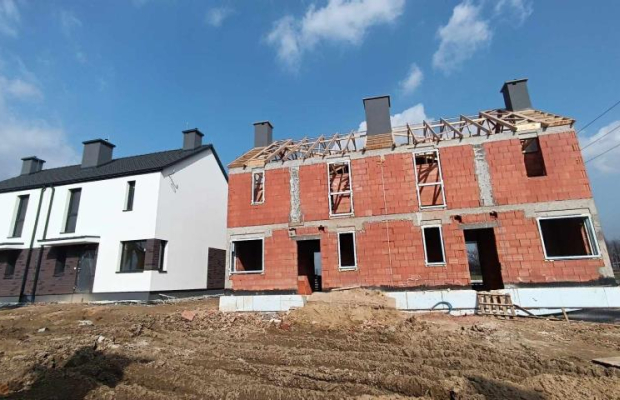 BLIŹNIAK w dobrej lokalizacji! Okazja!