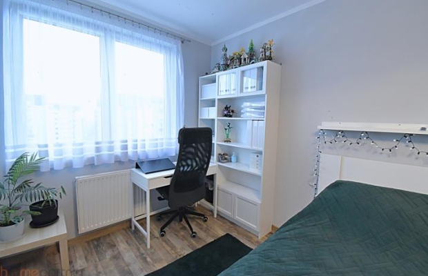 2 pokoje z garderobą, klimatyzacja, budynek 2005 r.