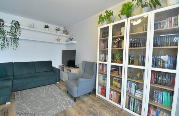 2 pokoje z garderobą, klimatyzacja, budynek 2005 r.