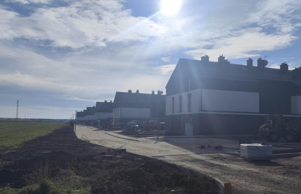 Mieszkanie willowe z komórką i parkingiem w cenie!