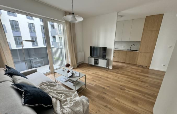 Kawalerka z balkonem I siłownia - Legnicka