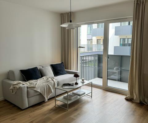 Kawalerka z balkonem I siłownia - Legnicka