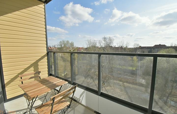 Pachnące nowością przestronne 2 pokoje z balkonem