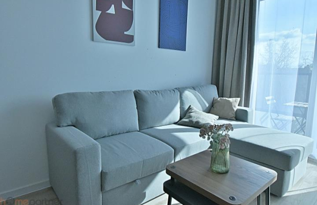 Pachnące nowością przestronne 2 pokoje z balkonem