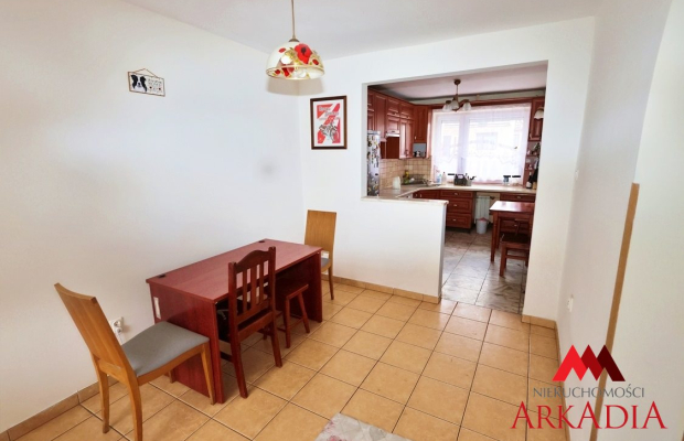 DOM SZEREGOWY OSIEDLE POŁUDNIE UL. ŻRÓDLANA