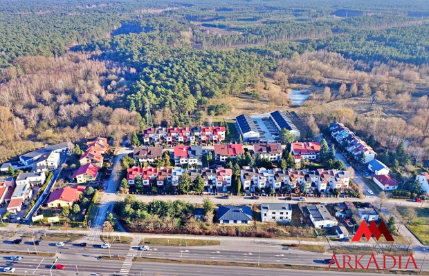 DOM SZEREGOWY OSIEDLE POŁUDNIE UL. ŻRÓDLANA