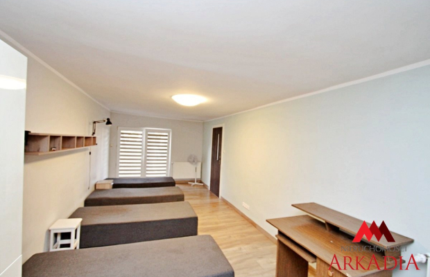 niewielki dom na wynajem , 2 pokoje Zazamcze