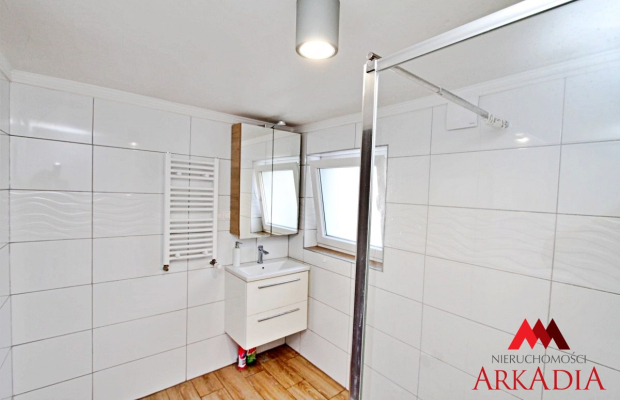 niewielki dom na wynajem , 2 pokoje Zazamcze