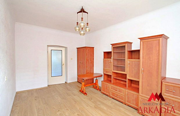 2 pokoje, Centrum 40 m2, 1 piętro 