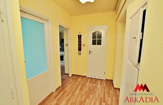 Na sprzedaż 2 pokoje ,53 m2, balkon loggia,Centrum