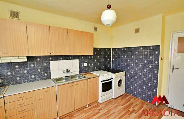 Na sprzedaż 2 pokoje ,53 m2, balkon loggia,Centrum
