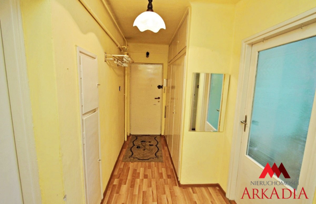 Na sprzedaż 2 pokoje ,53 m2, balkon loggia,Centrum