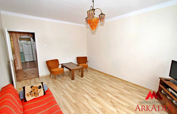 Na sprzedaż przestronne mieszkanie z garażem! 