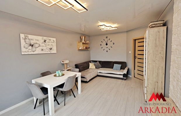 2 pokoje na parterze 55 m2 z balkonem, Sródmieście