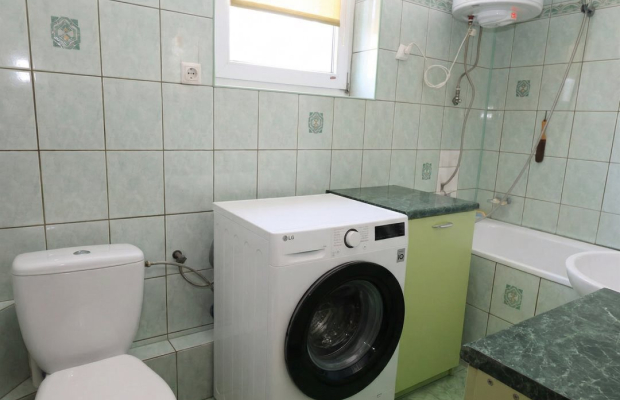 Arkadia Nieruchomości oferuje na sprzedaż przytulne, 3 -pokojowe mieszkanie położone na pierwszym  piętrze w kamienicy w Centru