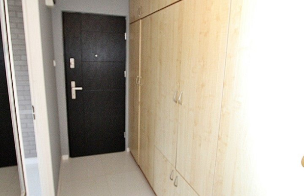 Do wynajęcia przytulne 2-pokojowe mieszkanie o powierzchni 38 m² , położone na  4. piętrze  w bloku na  osiedlu Kazimierza Wiel