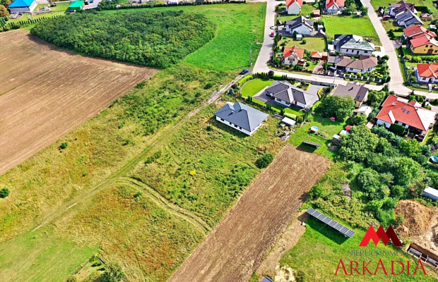 Arakcyjna działka w Kowalu 1000 m2