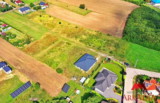 Arakcyjna działka w Kowalu 1000 m2