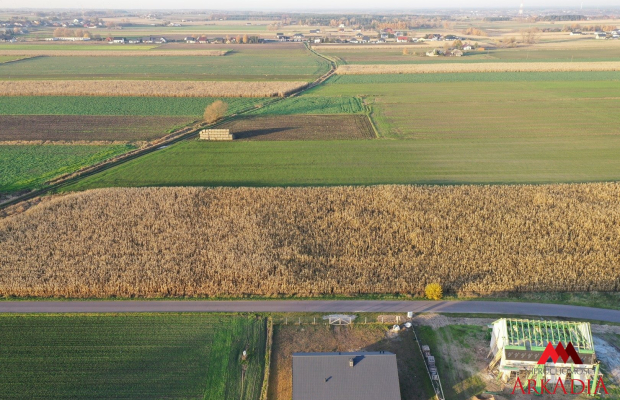 Arkadia Nieruchomości prezentuje wyjątkową działkę w Lubaniu - idealną inwestycję pod zabudowę mieszkaniową! 
 
 
LINK DO PREZE