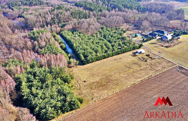 Arkadia Nieruchomości  oferuje na sprzedaż  niezabudowaną nieruchomość gruntową , położoną w  województwie kujawsko-pomorskim ,