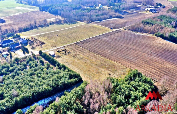 Arkadia Nieruchomości  oferuje na sprzedaż  niezabudowaną nieruchomość gruntową , położoną w  województwie kujawsko-pomorskim ,
