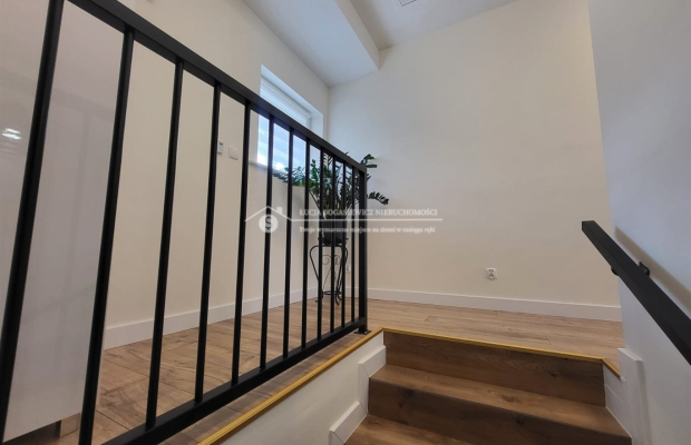 Nowoczesne mieszkanie z antresolą na wynajem długoterminowy - Szczyrk.  

 Zapraszam do wynajęcia wyjątkowego mieszkania o powi