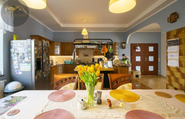 Dom mieszkalno - usługowy