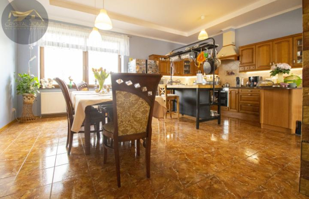 Dom mieszkalno - usługowy