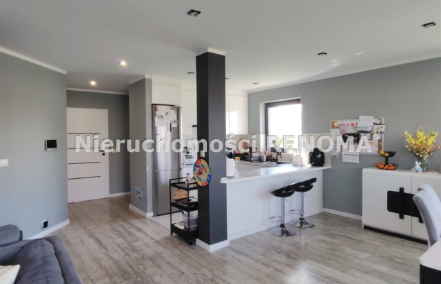 Dom Pawłowicem,świetna lokalizacja.