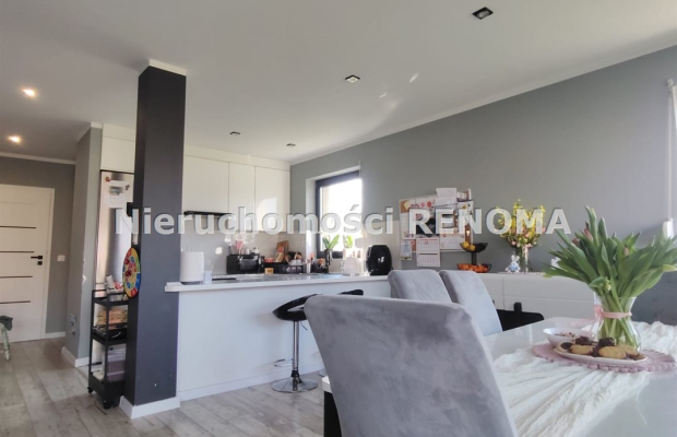 Dom Pawłowicem,świetna lokalizacja.