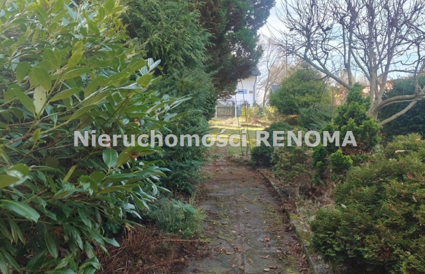 Działka budowlana 2414 m² z domkiem letniskowym – 