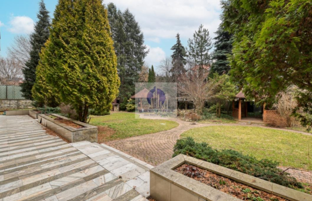 Saska Kępa: willa biurowa 687 m2