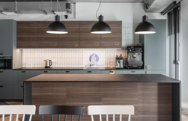 Włochy: lokal biurowy na wynajem