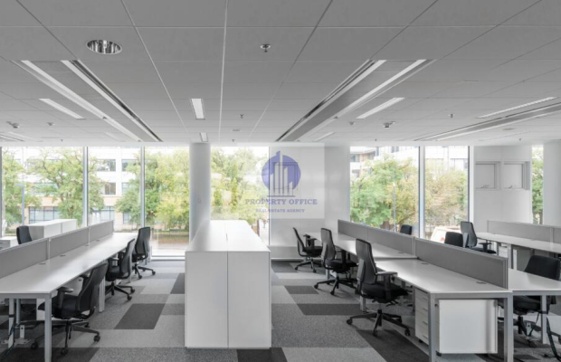 Włochy: lokal biurowy na wynajem