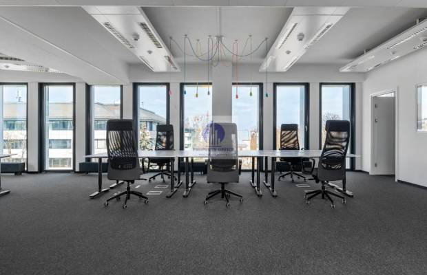 Włochy: lokal biurowy na wynajem