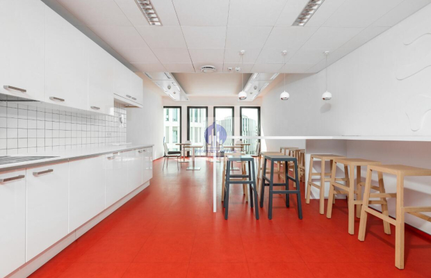 Włochy: lokal biurowy na wynajem