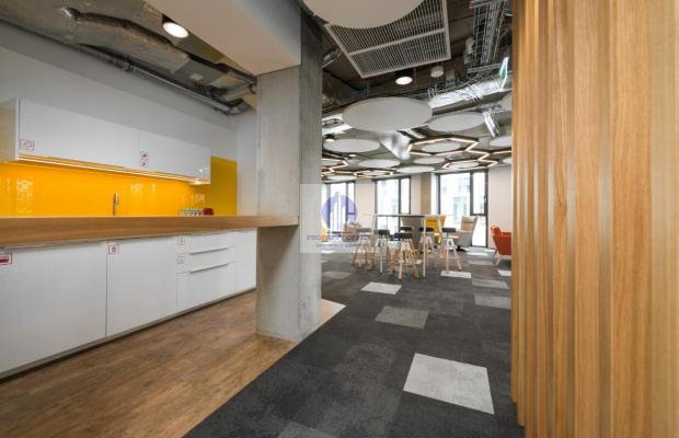 Włochy: lokal biurowy na wynajem