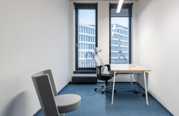 Włochy:lokal biurowy na wynajem