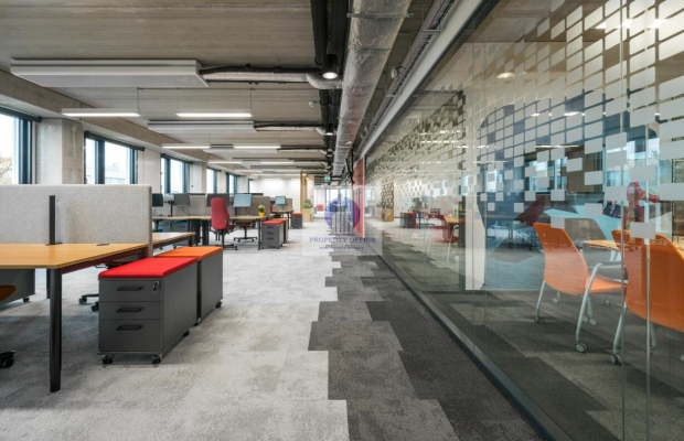 Włochy: lokal biurowy na wynajem